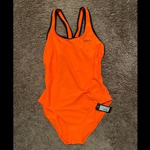 ROKA
Women's Elite
HD Power Back Swim suit 
Orange Pop/Black 40 (XXL)